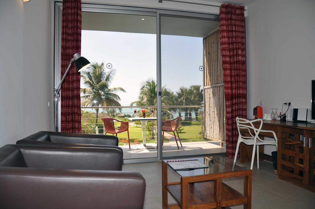 Leo'S Beach Hotel - Adults Only Brufut Eksteriør bilde