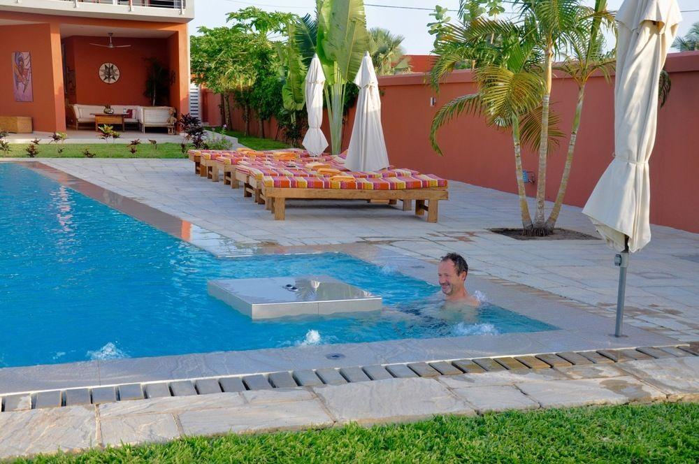 Leo'S Beach Hotel - Adults Only Brufut Eksteriør bilde