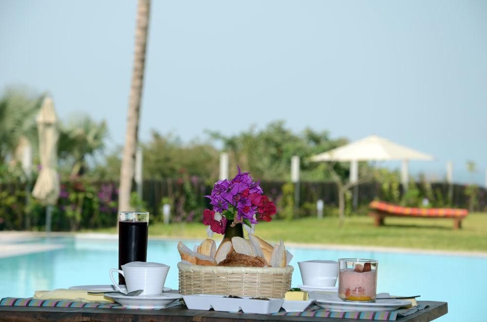 Leo'S Beach Hotel - Adults Only Brufut Eksteriør bilde