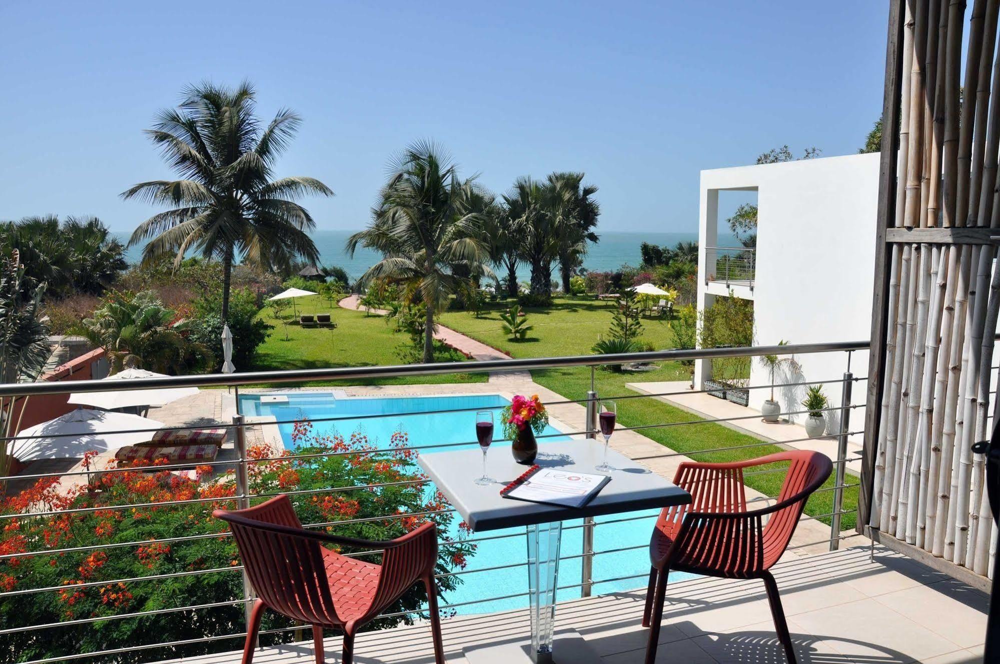 Leo'S Beach Hotel - Adults Only Brufut Eksteriør bilde